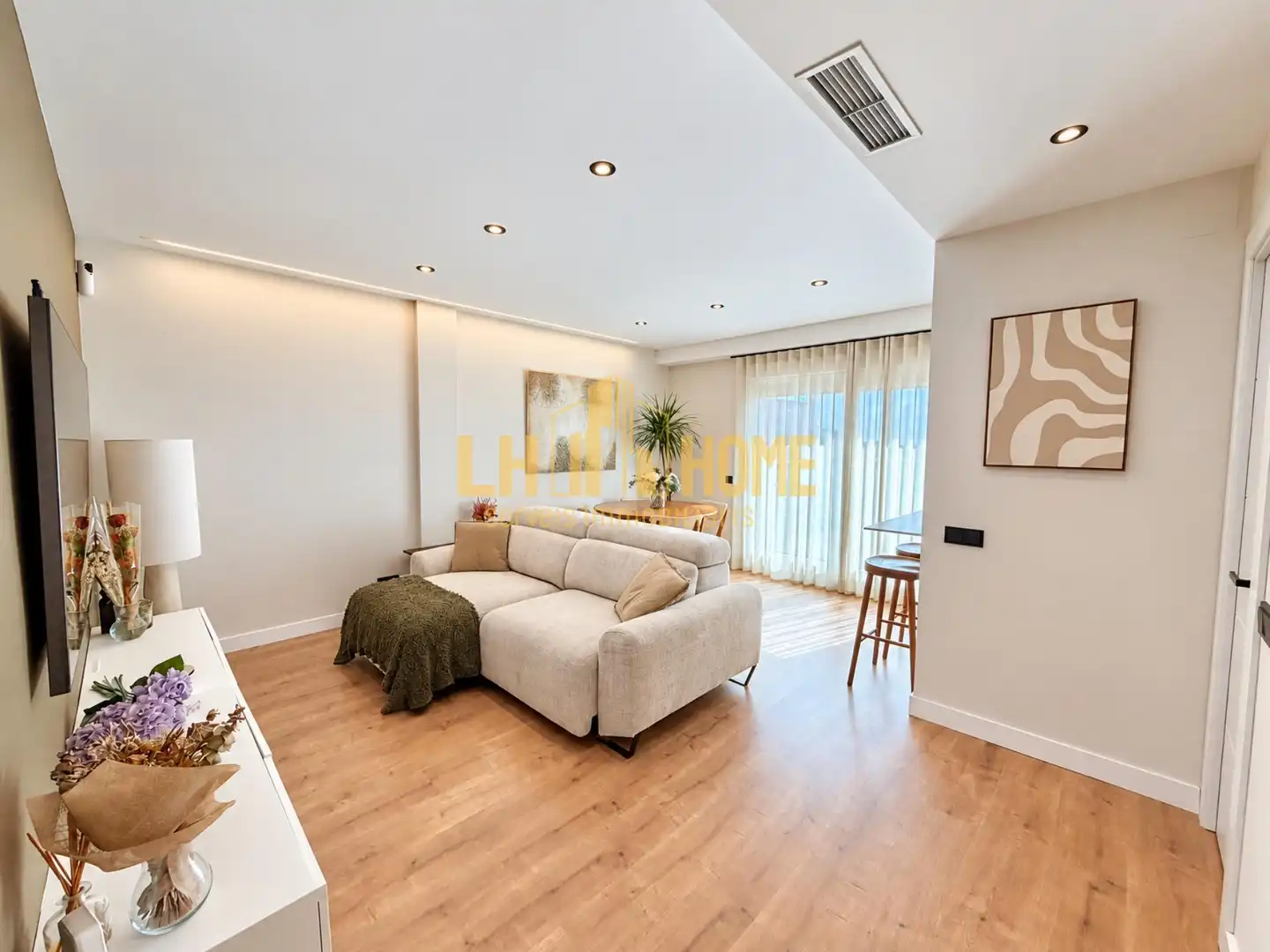 Sala d'estar de Àtic en venda en Centre - Sant Josep - Sanfeliu
