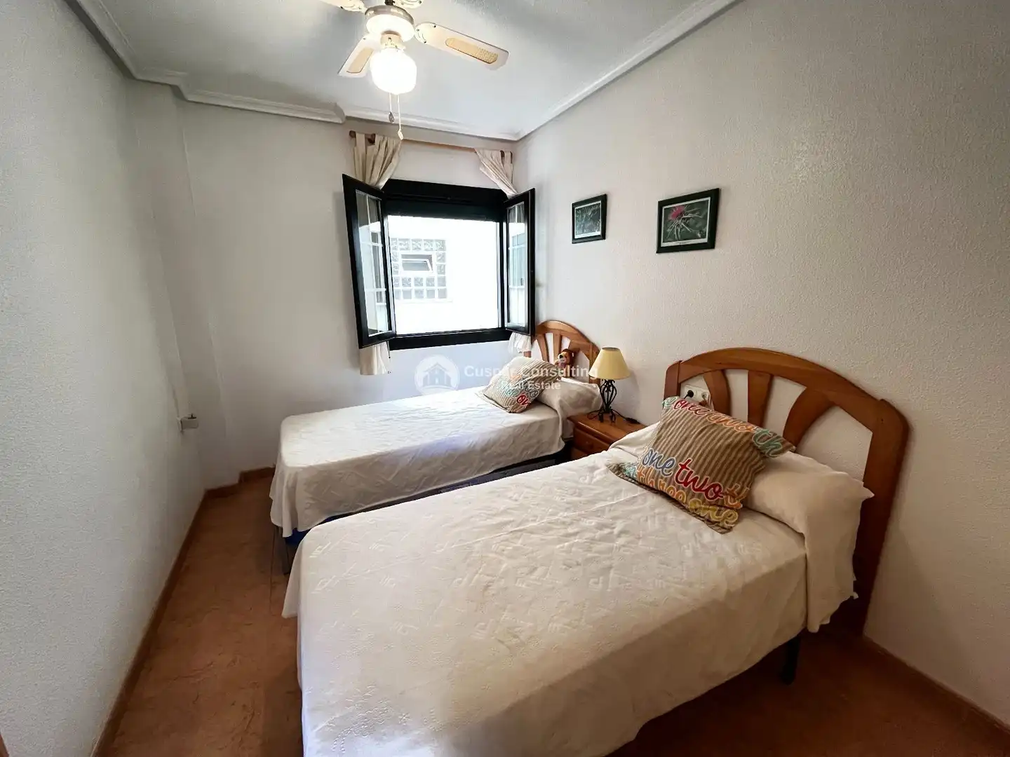 Habitación de Apartamento en venta en Los Alcázares con Terraza, Amueblado y Balcón
