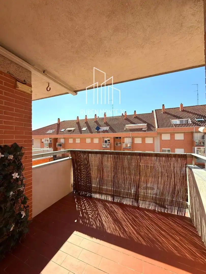 Exterior view of Flat for rent in Salamanca  with Heating, Parquet flooring and Terrace