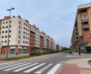 Vista exterior de Pis de lloguer en Burgos Capital amb Calefacció, Terrassa i Traster