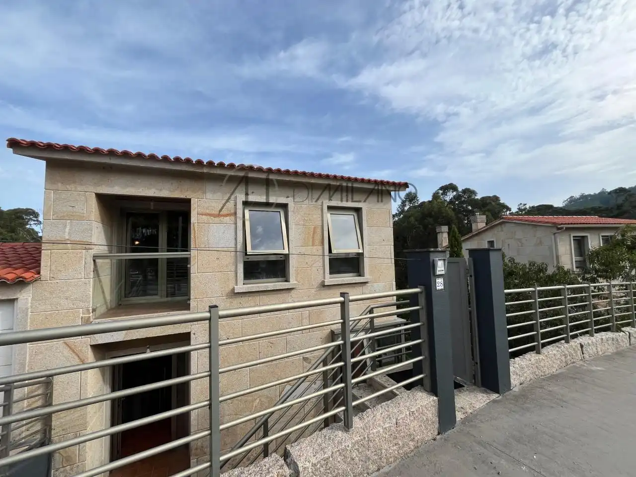 Vista exterior de Casa o chalet en venta en Cangas  con Calefacción, Jardín privado y Terraza