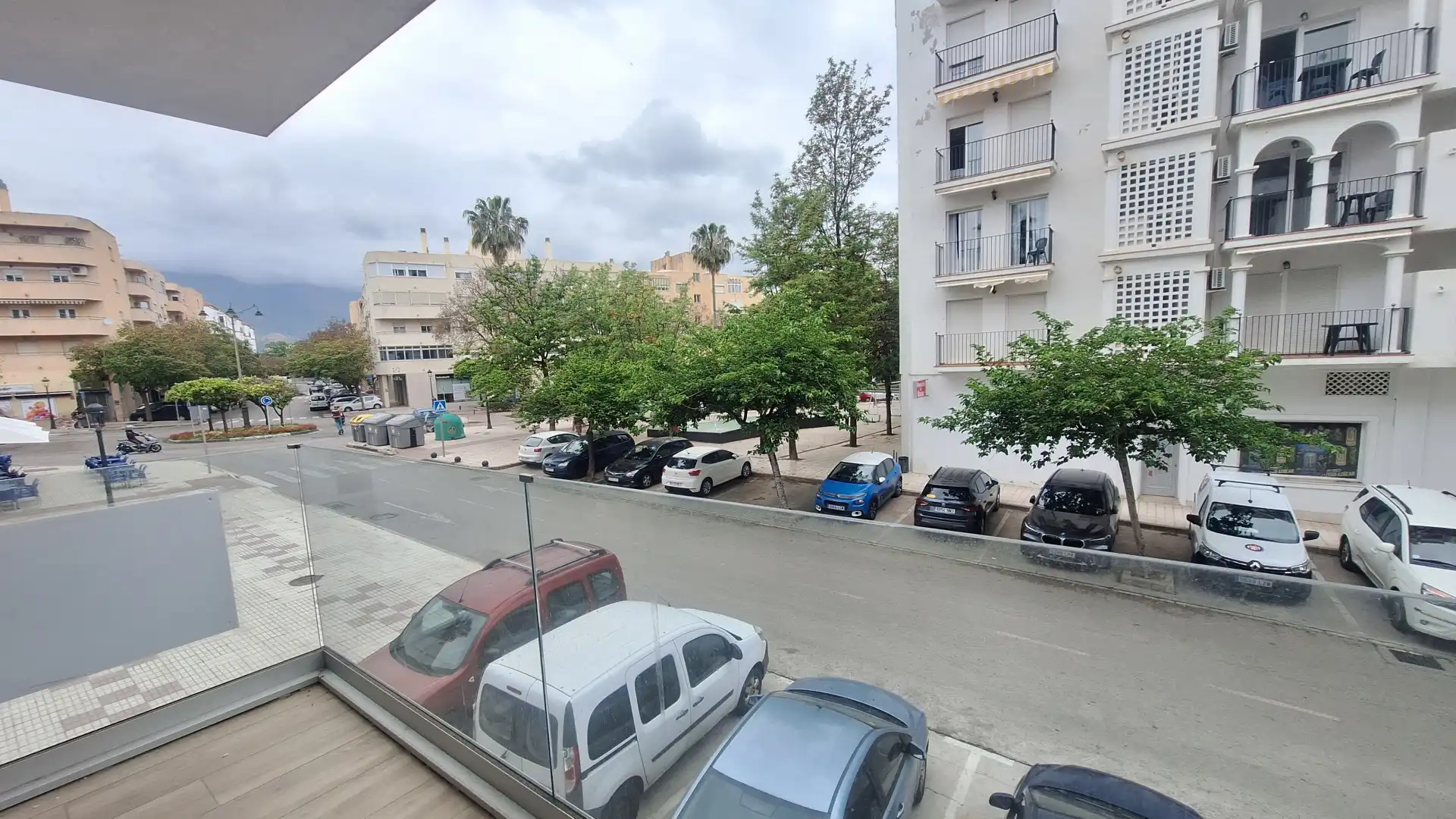 Aparcament de Apartament en venda en Estepona amb Aire condicionat, Calefacció i Piscina