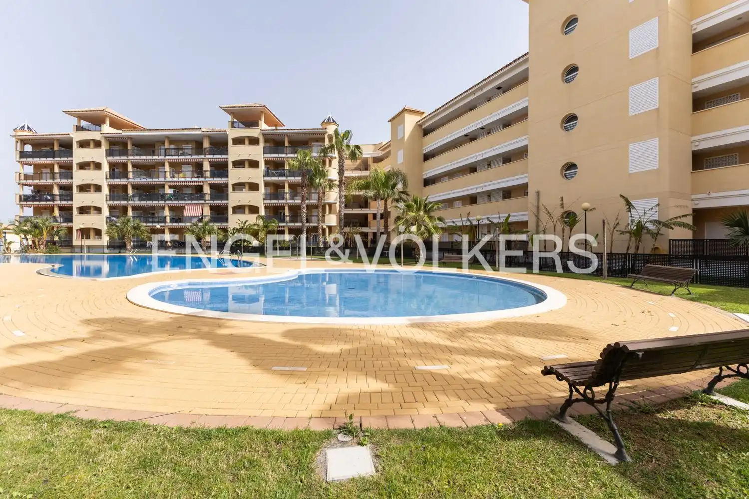 Piscina de Pis en venda en Canet d'En Berenguer amb Aire condicionat, Calefacció i Jardí privat