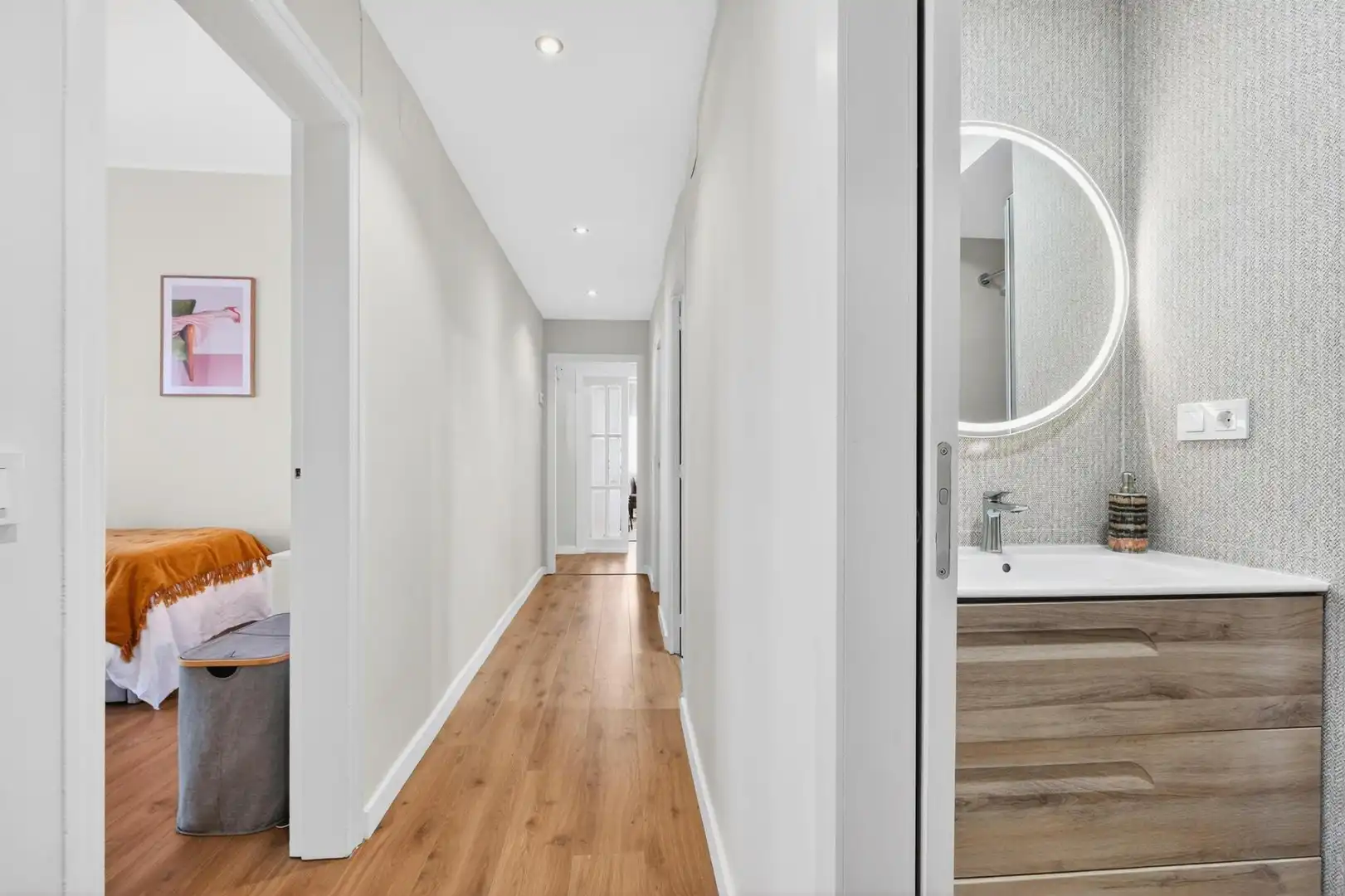 Piso en venta en Girona con Calefacción y Balcón
