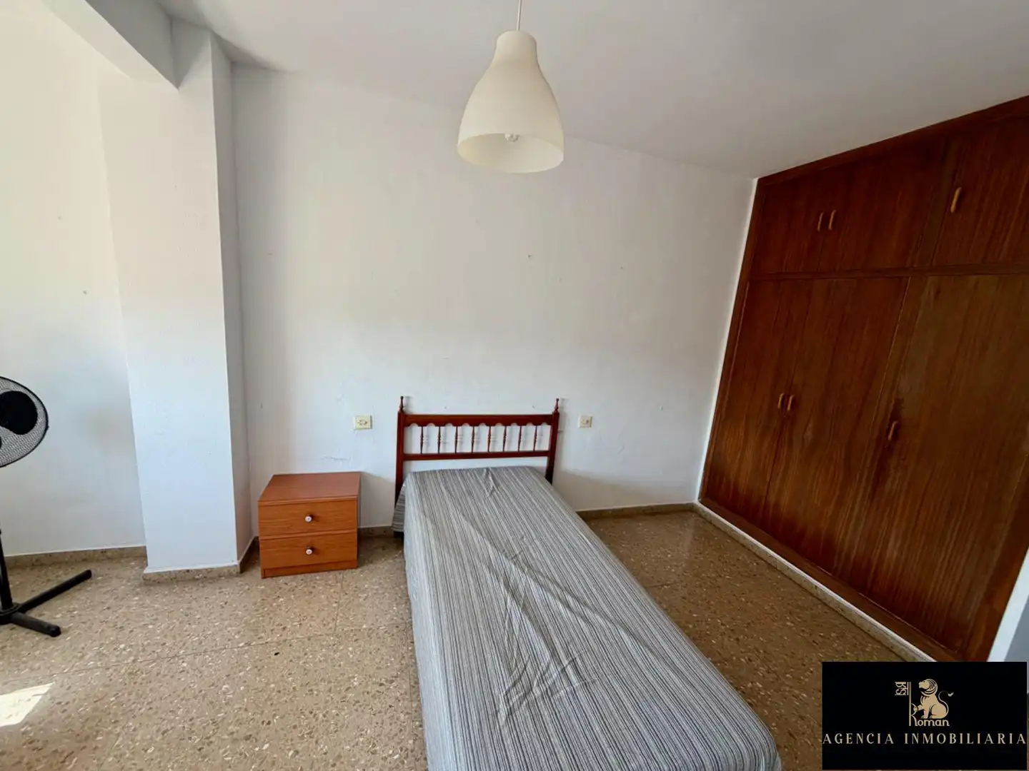 Habitación de Piso en venta en Murcia con Terraza y Balcón