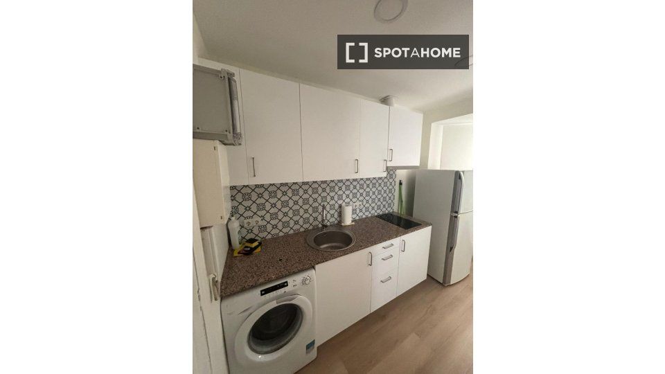 Kitchen of Flat to rent in  Barcelona Capital  with Air Conditioner, Heating and Furnished