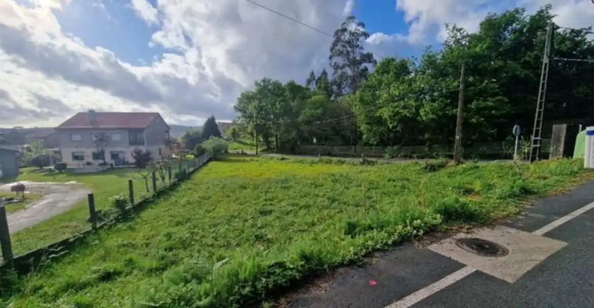 Wohnbaugrundstück zum Verkauf in Lugar Fontecova 8