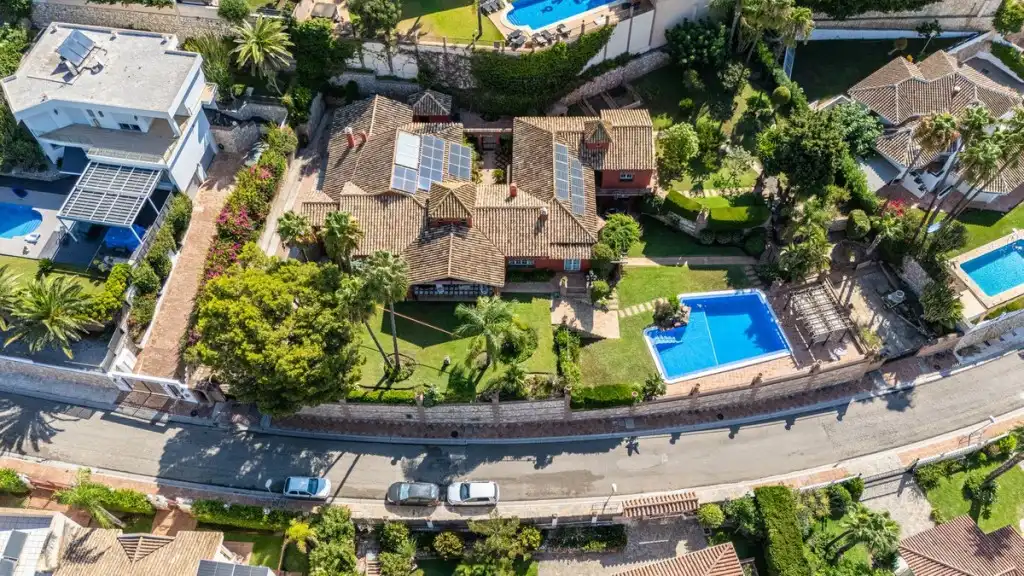 Villa con piscina in vendita a Torrequebrada