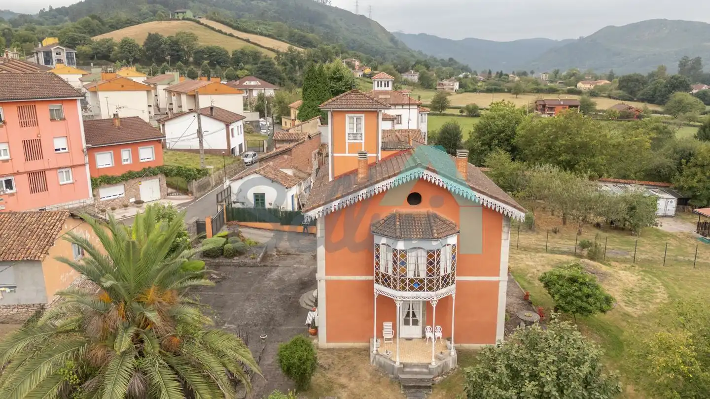 Vista exterior de Casa o chalet en venta en Ribera de Arriba con Jardín privado, Terraza y Balcón