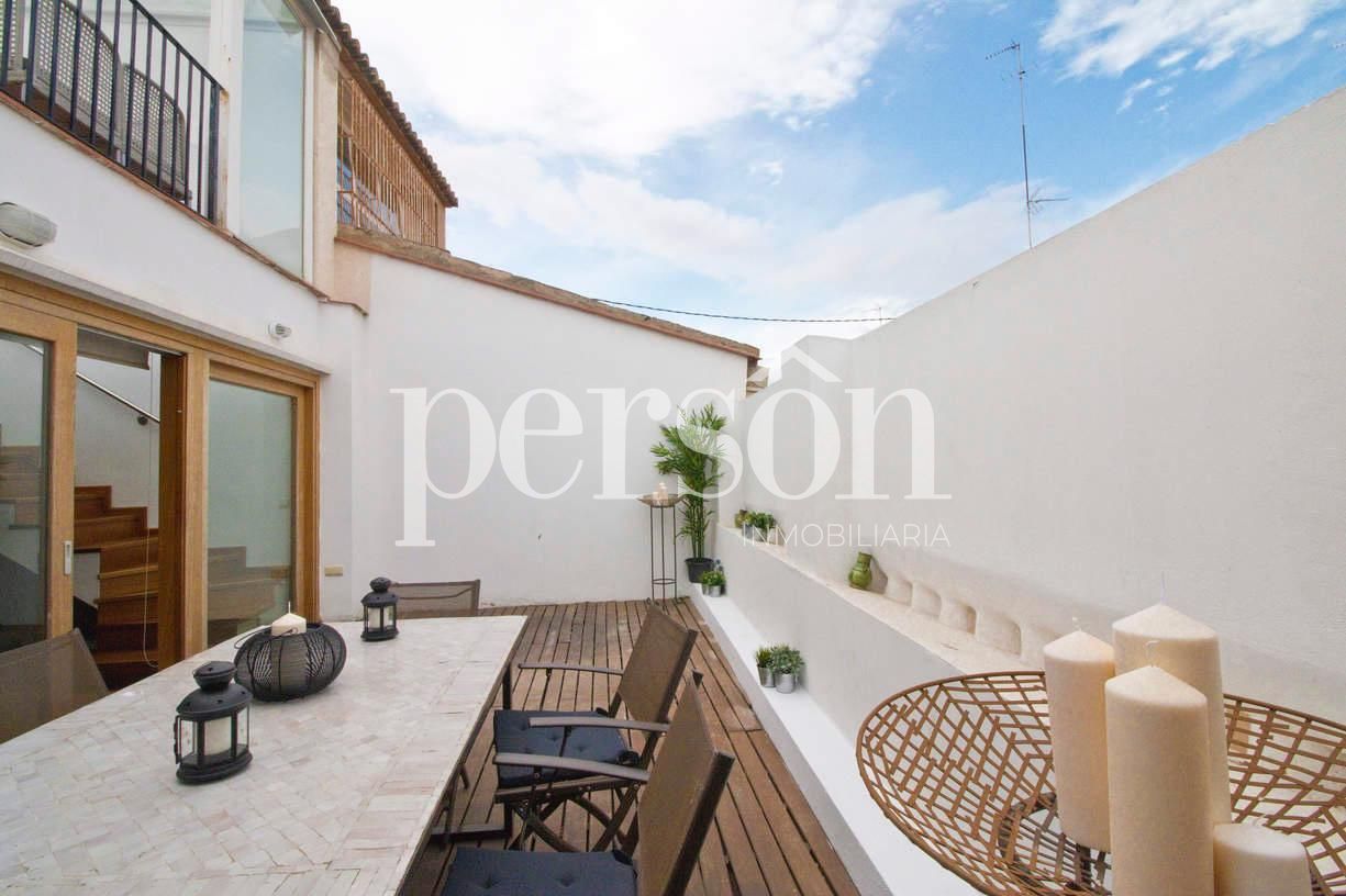 Terrace of Attic to rent in  Valencia Capital  with Air Conditioner, Terrace and Furnished