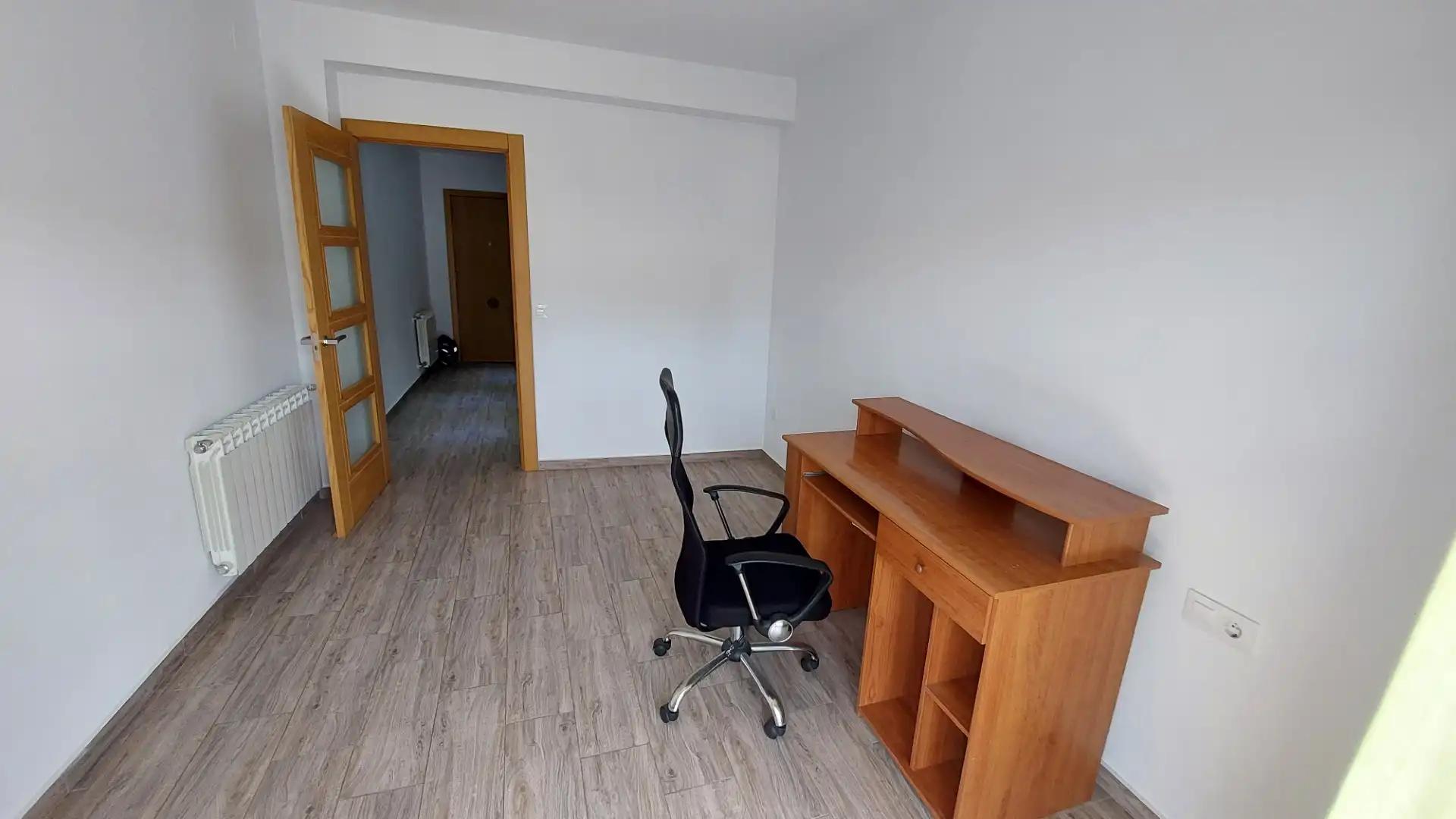 Flat for rent in Plasencia  with Air Conditioner, Heating and Furnished