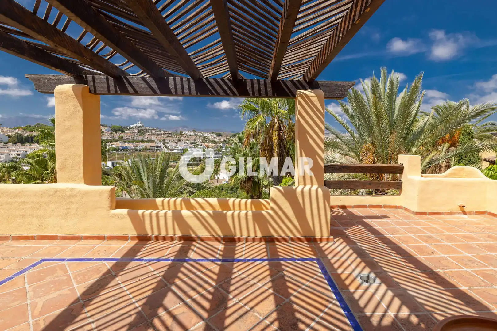 Terrassa de Dúplex en venda en Estepona amb Calefacció, Jardí privat i Traster