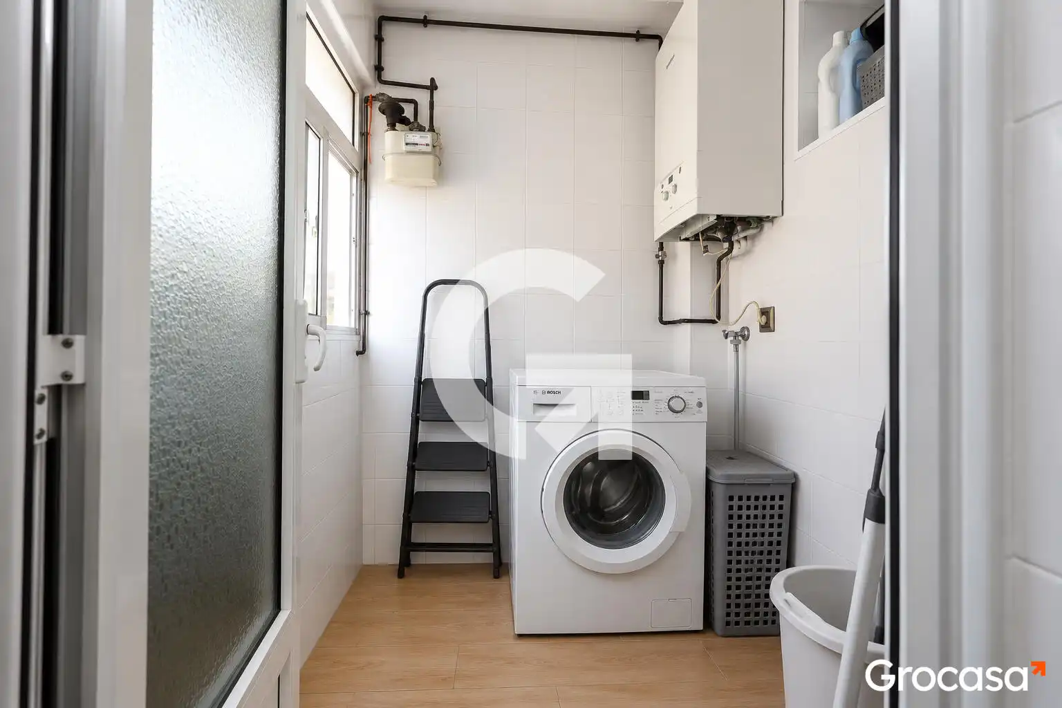 Bathroom of Flat for sale in Sant Boi de Llobregat  with Air Conditioner, Heating and Oven