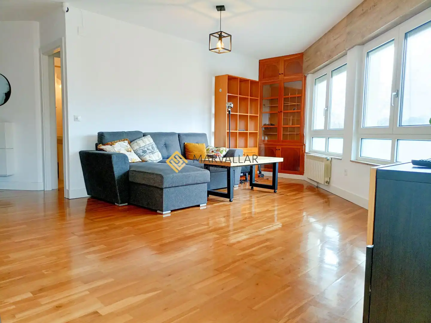 Sala de estar de Dúplex de alquiler en Santa Cruz de Bezana con Calefacción, Terraza y Amueblado