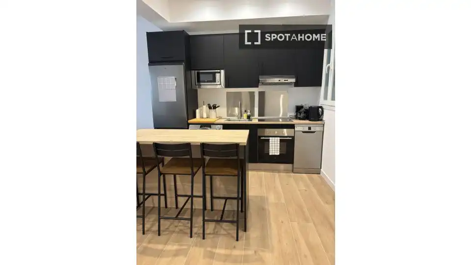 Cocina de Piso de alquiler en Madrid con Aire acondicionado, Calefacción y Amueblado