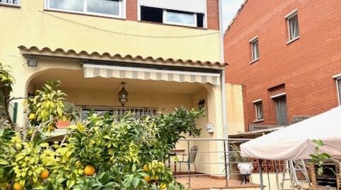 Foto 2 de Casa adosada en venda a Parets del Vallès, Barcelona