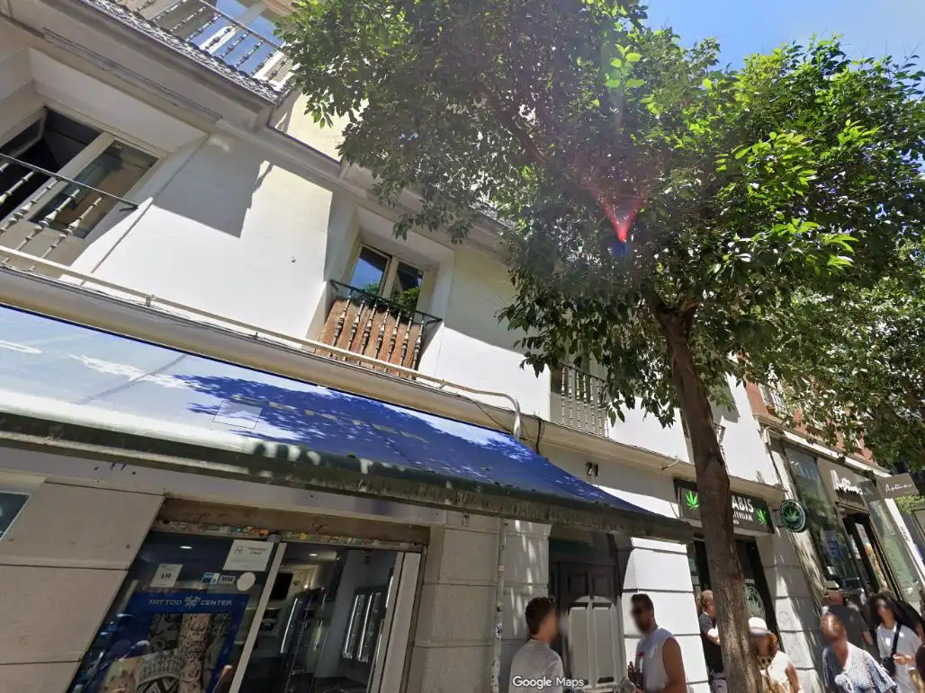 Vista exterior de Local de alquiler en Madrid con Parquet