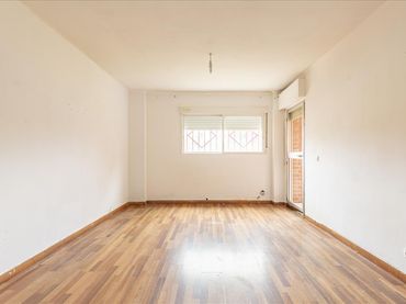 Piso con ascensor en venta en Calle Puebla de Sanabria 14