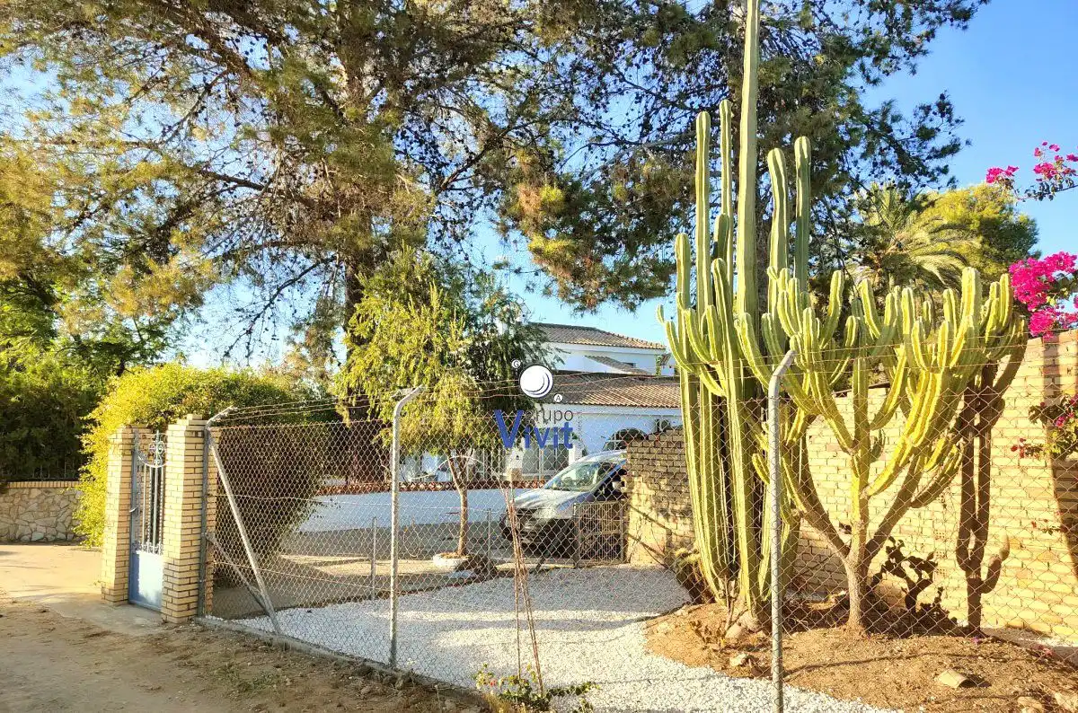 Vista exterior de Casa o chalet en venta en Carmona con Terraza y Trastero