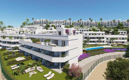 Vista exterior de Apartament en venda en Estepona amb Aire condicionat, Calefacció i Jardí privat