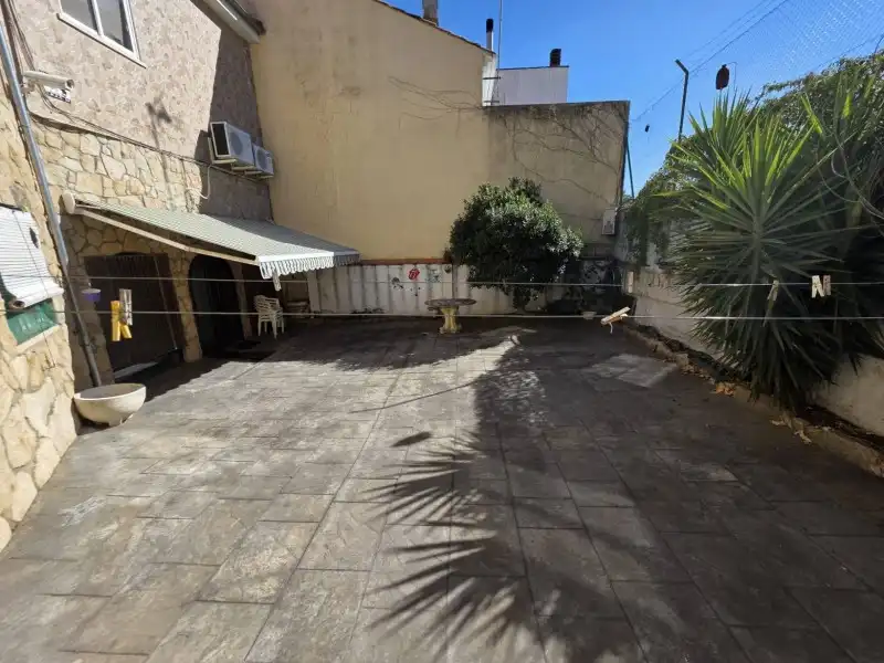 Terrassa de Casa o xalet en venda en Malpartida de Plasencia amb Aire condicionat, Calefacció i Jardí privat