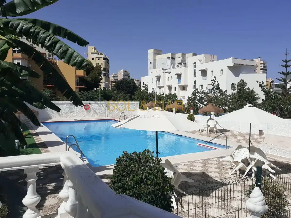 Apartamento de alquiler en Torremolinos, Málaga