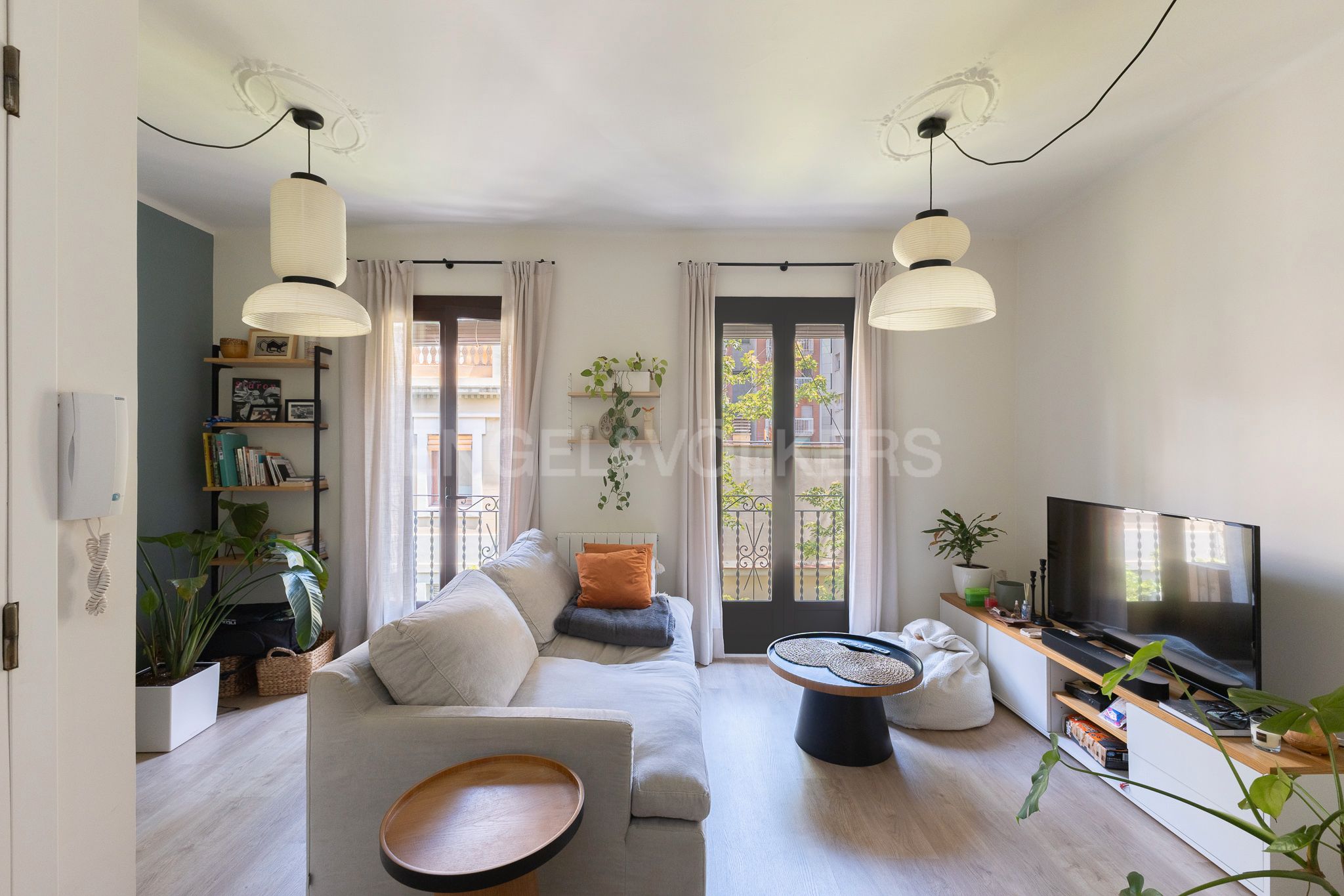 Sala de estar de Apartamento en venta en  Barcelona Capital con Aire acondicionado, Calefacción y Balcón