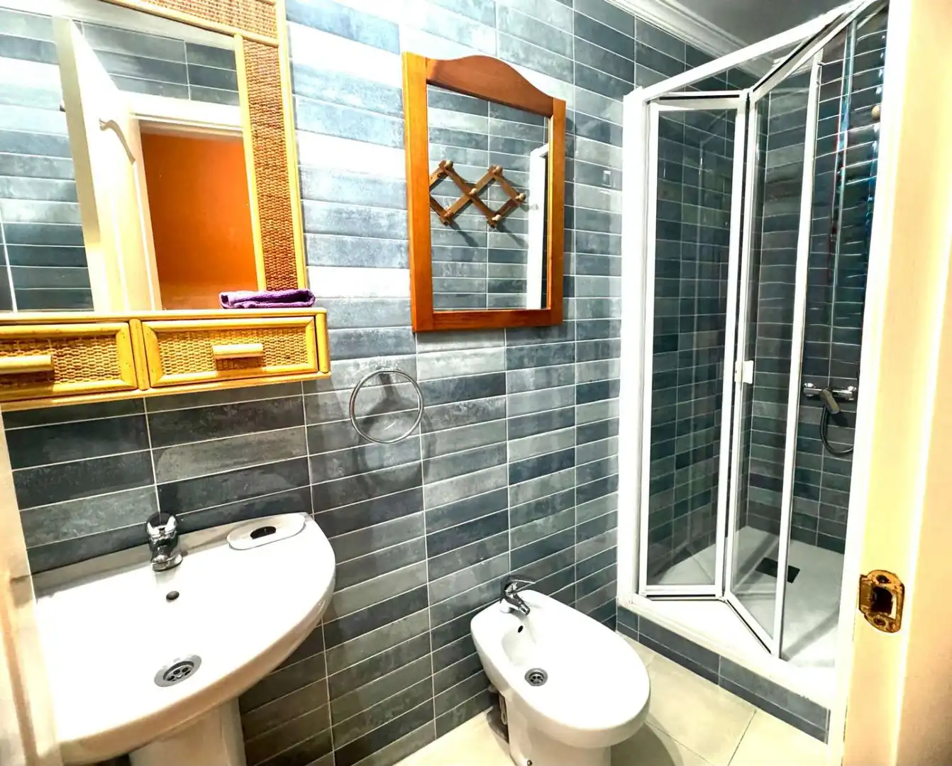 Baño de Piso en venta en Torrox con Piscina y Amueblado