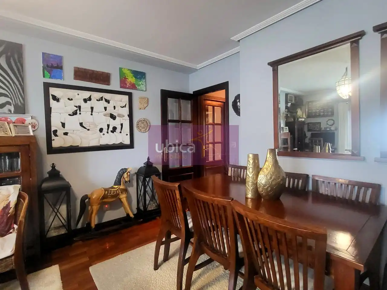 Comedor de Piso en venta en Vigo  con Calefacción, Parquet y Trastero