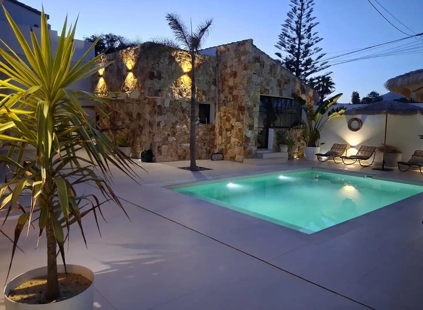 Piscina de Casa o xalet en venda en Estepona amb Aire condicionat, Jardí privat i Terrassa