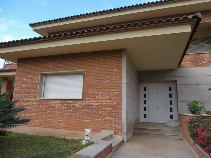 Chalet con terraza en venta en Les Alqueries / Alquerías del Niño Perdido