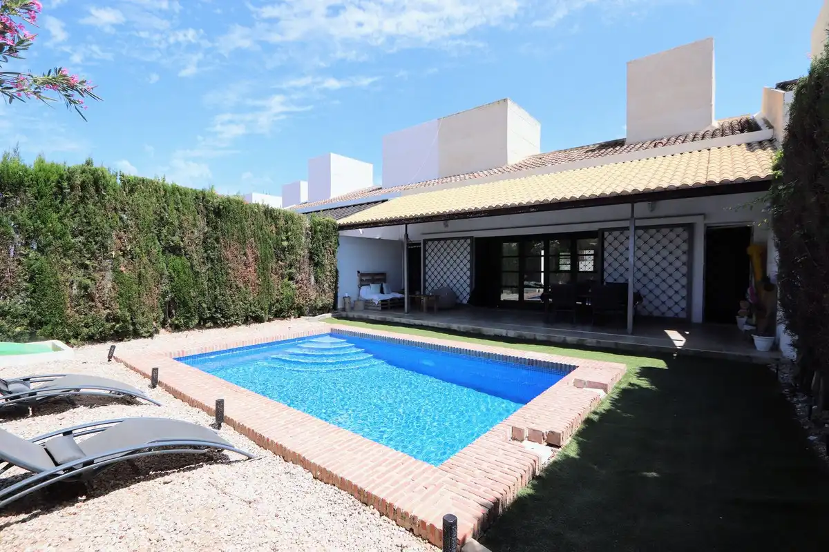 Piscina de Casa o xalet en venda en Murcia amb Aire condicionat, Jardí privat i Terrassa