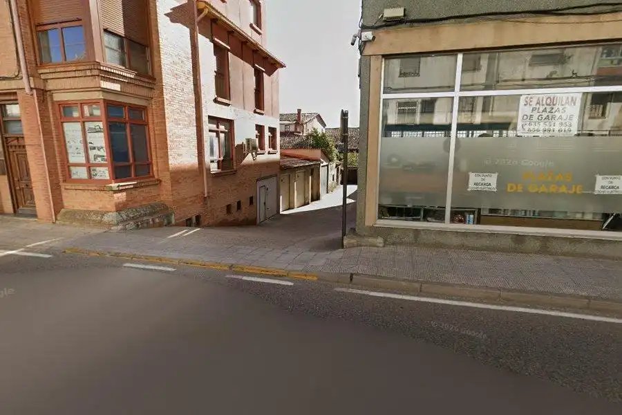 Vista exterior de Garatge en venda en Cervera de Pisuerga