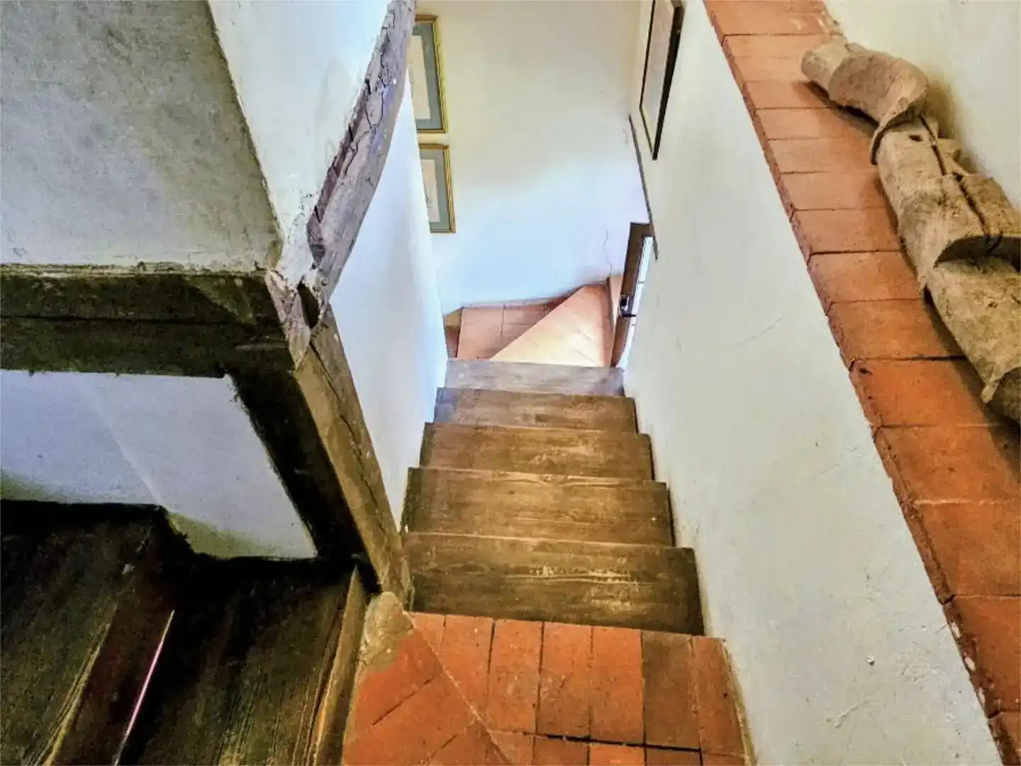 Casa adosada en venda a Fresno de Cantespino