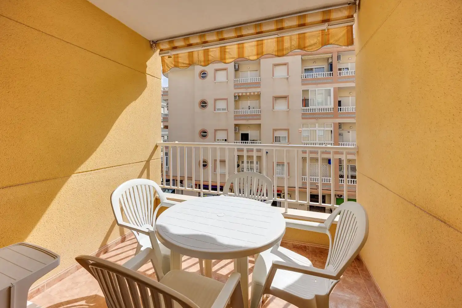 Piso con terraza en venta en Avenida Diego Ramírez Pastor 192, imagen 11