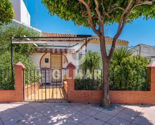 Vista exterior de Casa adosada en venda en Estepona