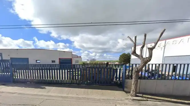 Vista exterior de Nave industrial en venta en El Carpio de Tajo