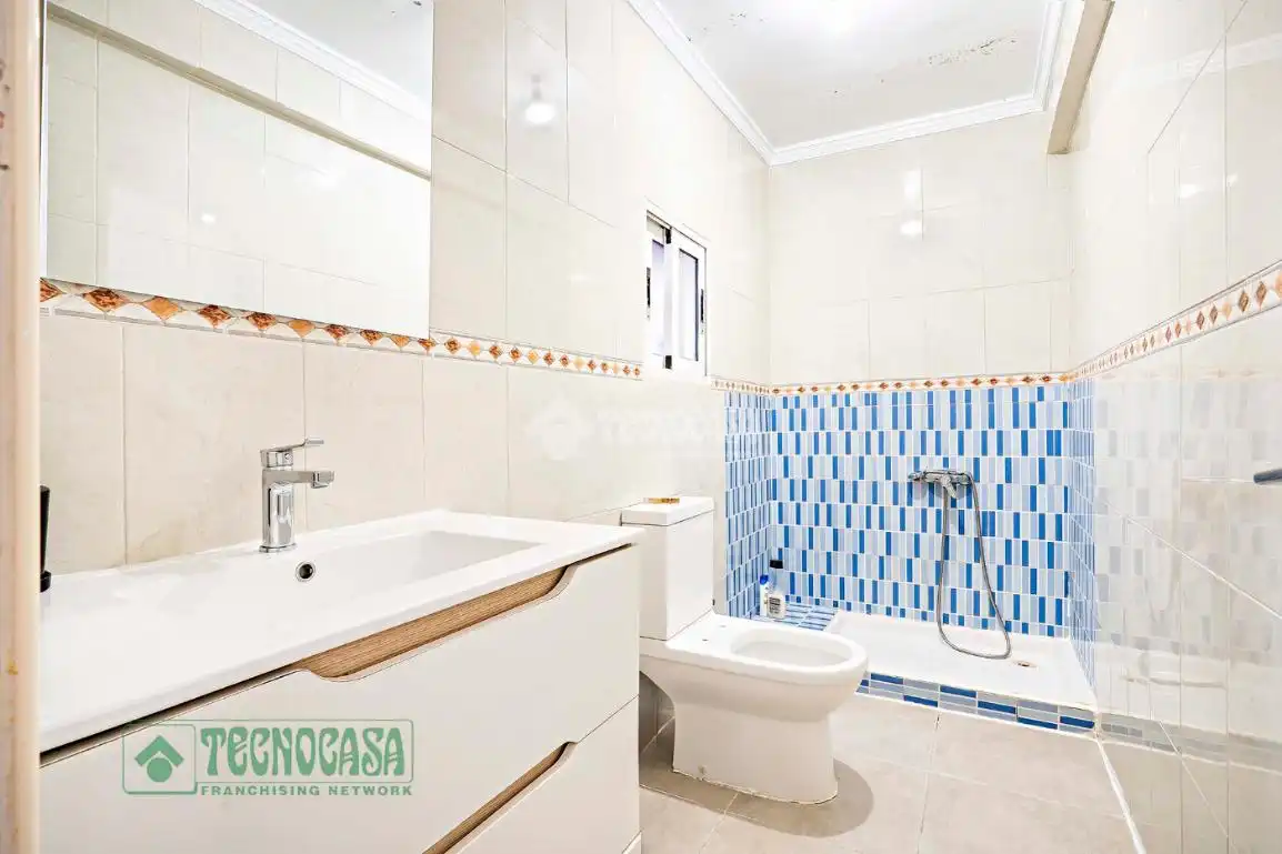 Baño de Casa adosada en venta en Roquetas de Mar