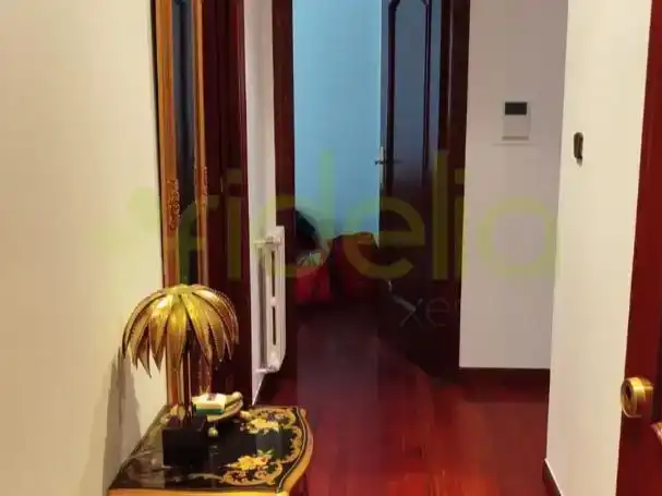 Wohnung zum Verkauf in Ourense Capital  mit Balkon