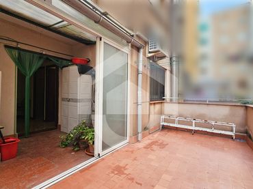 Flat with lift for sale in Nou Barris