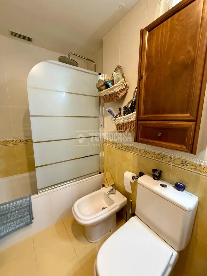 Bedroom of Flat for sale in Madrid  with Air Conditioner and Heating