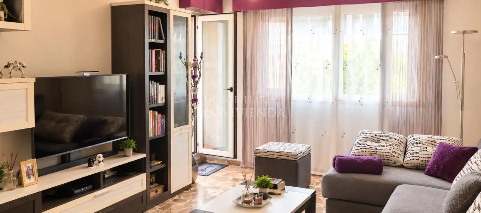 Wohnzimmer von Wohnung zum Verkauf in Vigo  mit Terrasse und Abstellraum