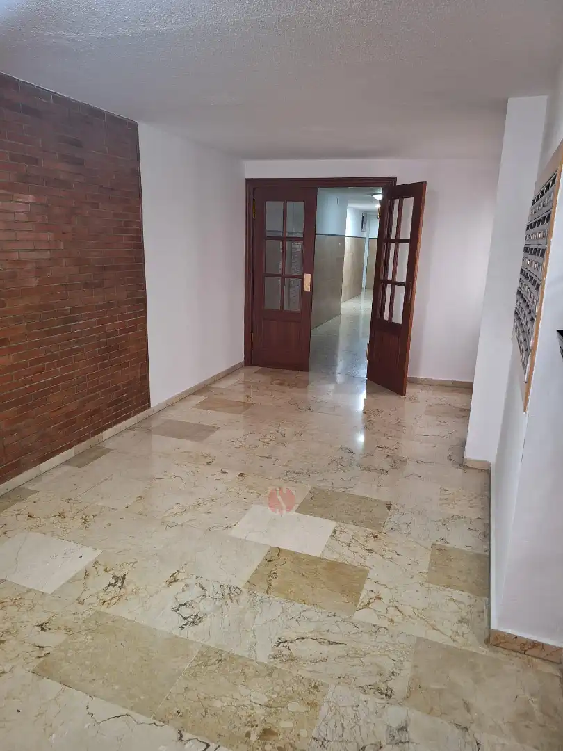 Flat for sale in Granada  with Heating and Furnished