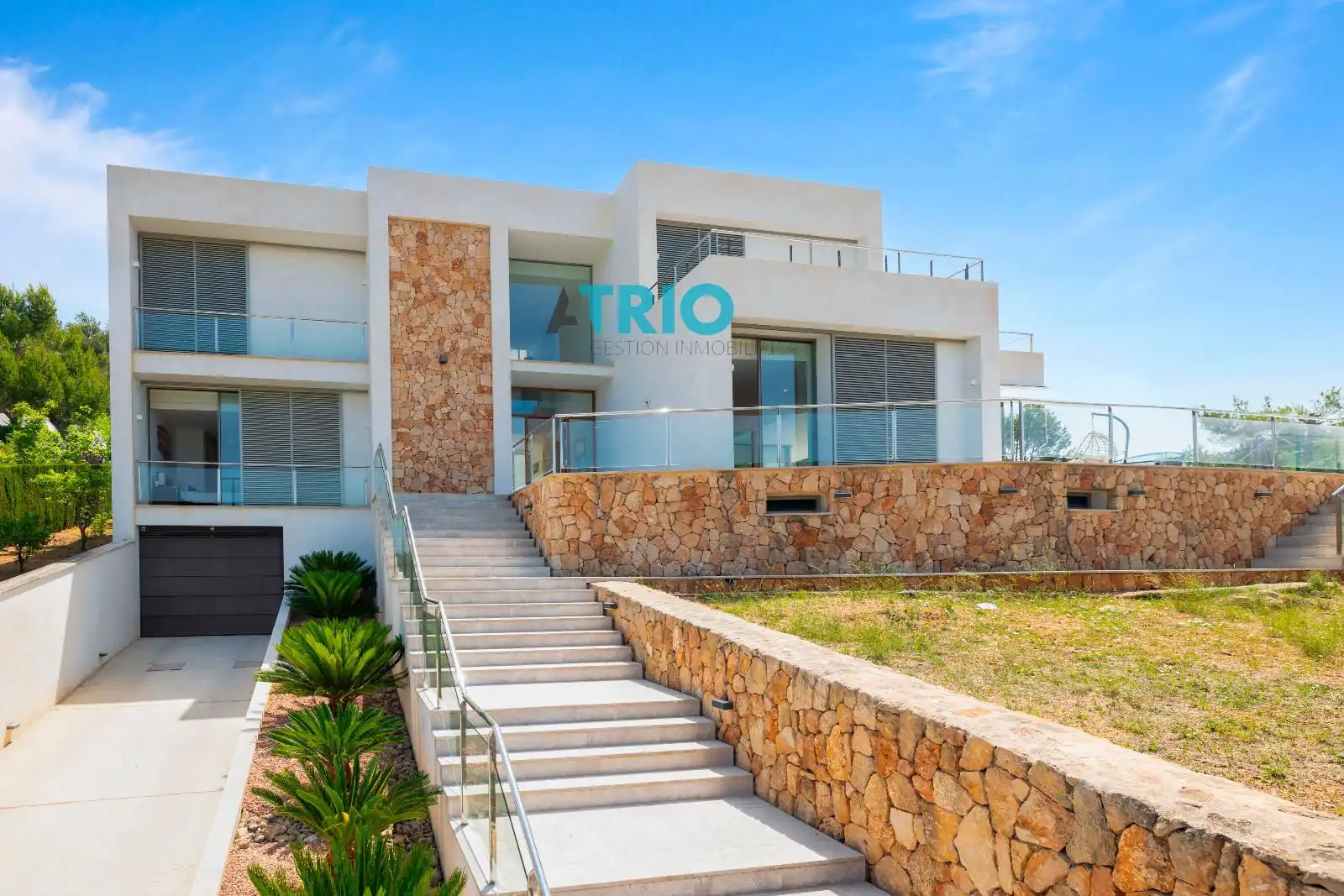 Vista exterior de Casa o xalet en venda en Calvià amb Aire condicionat, Calefacció i Terrassa