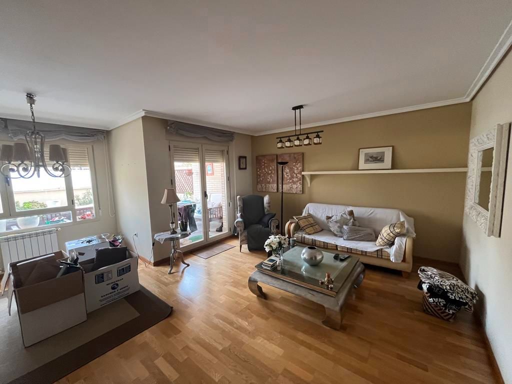 Sala d'estar de Casa o xalet en venda en  Albacete Capital amb Aire condicionat, Calefacció i Parquet