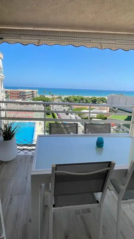 Außenansicht von Wohnung zur Miete in Canet d'En Berenguer mit Klimaanlage, Heizung und Privatgarten