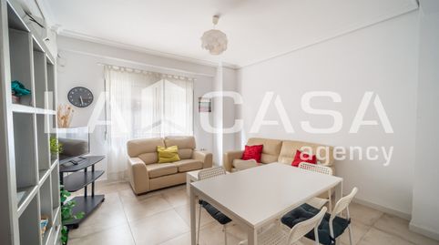 Photo 3 of Flat for sale in Calle Tarfia, Sector Sur - La Palmera - Reina Mercedes, Sevilla Capital