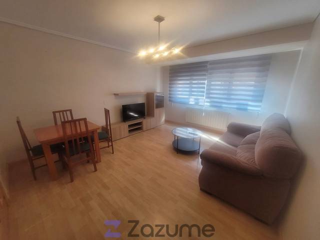 Piso en Alquiler en Calle del Cristo del Mercado en José Zorrilla - Padre Claret