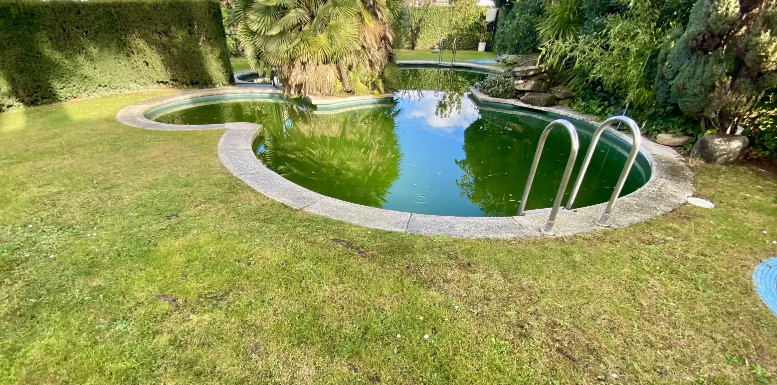 Piscina de Casa o xalet en venda en  Logroño amb Calefacció, Jardí privat i Terrassa