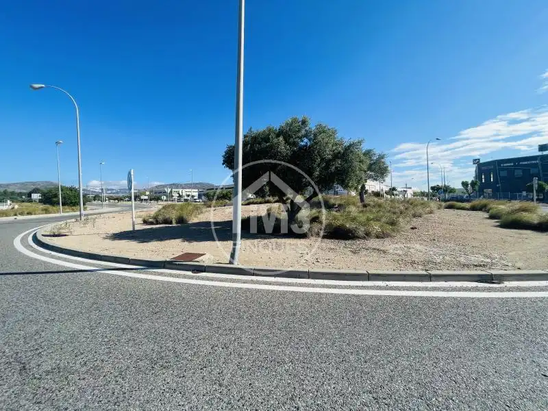 Terreny industrial en venda en Mont-roig del Camp